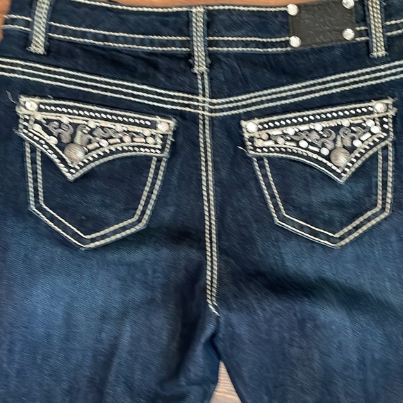 NWOT Style & Co premium embellished jeans size 6 boot cut. - Picture 10 of 14